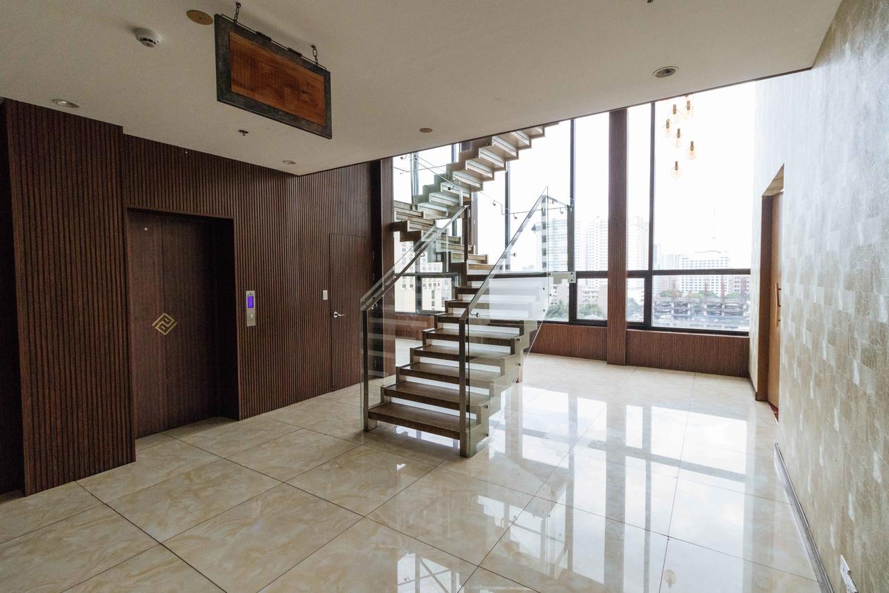 Reddoorz Premium @ South Triangle Кесон Сити Екстериор снимка